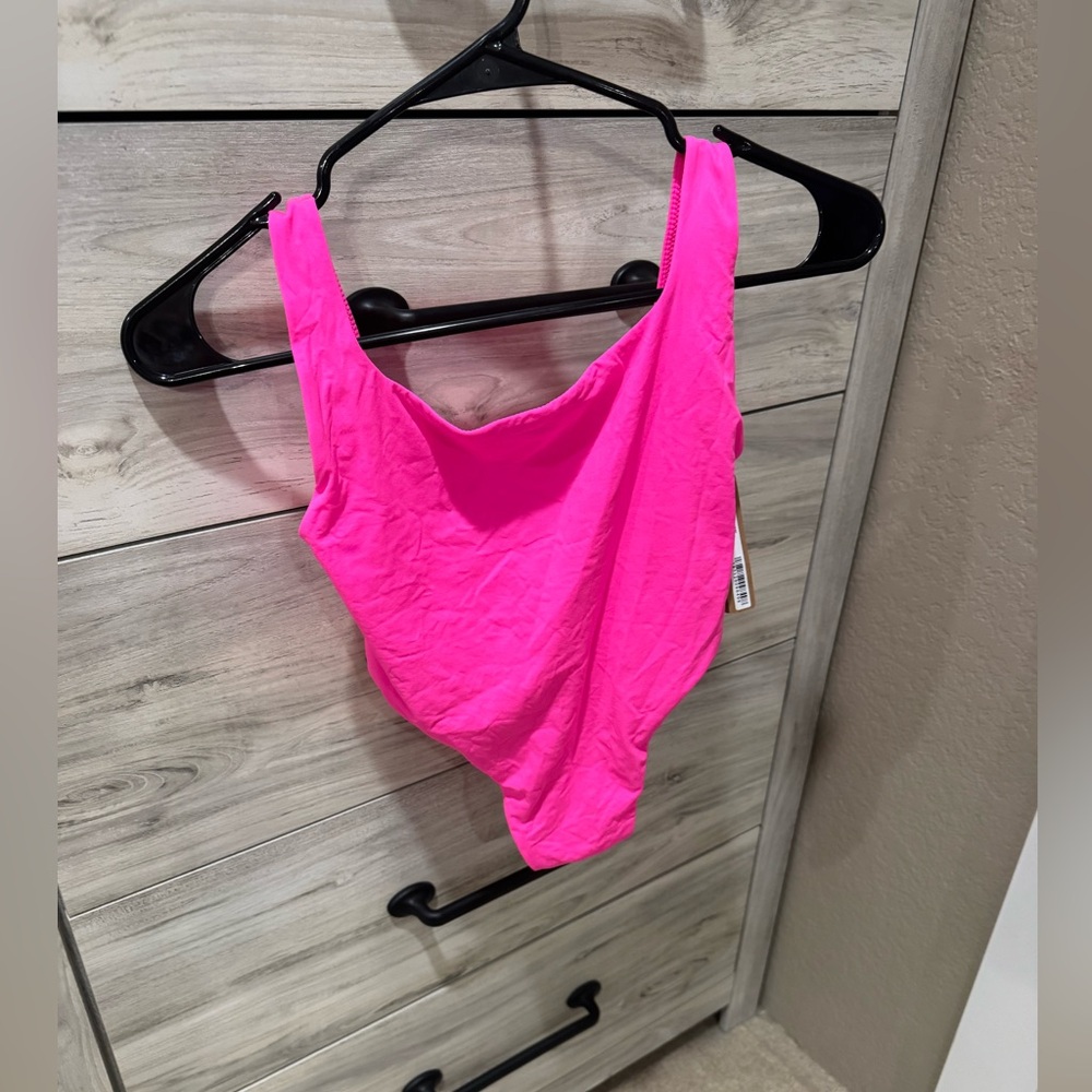 NWT fits everybody high cut body suit